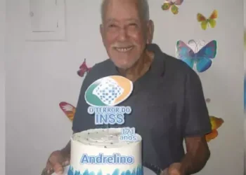 Conhecido como ‘Terror do INSS’, idoso completa 123 anos bem de saúde e disposto
