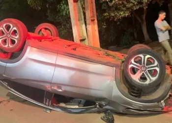 Não houve relatos de ferimento grave no acidente e o Departamento Municipal de Trânsito e Transporte (DMTT) foi acionando para os procedimentos. (Reprodução)