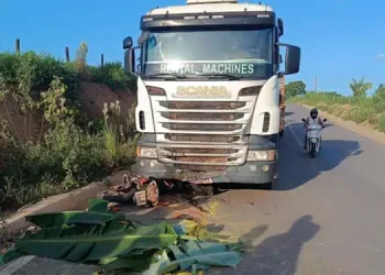 Jovem estava sem capacete no momento do acidente. De acordo com um amigo, vítima estava bebendo momentos antes do sinistro em Palmares. (Reprodução / Correio de Carajás)