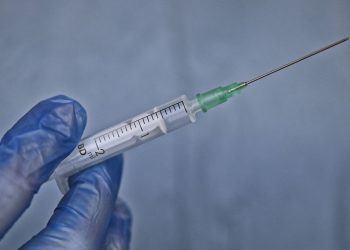 Tire as principais dúvidas sobre a vacinação contra dengue