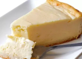 Como fazer bolo de queijo com limão? Sabor é diferente e inesquecível a cada mordida