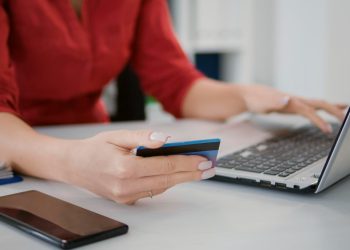 Procon/PA alerta sobre cuidados antes e após realizar uma compra online