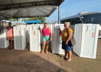Equatorial Pará realiza sorteio e entrega de 50 geladeiras em Anapu