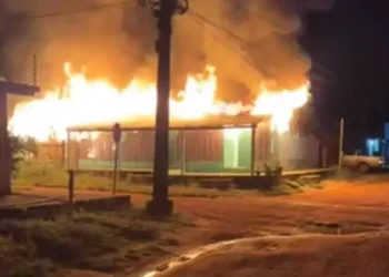 Homem é suspeito de incendiar casa para matar mulher, em São Félix do Xingu