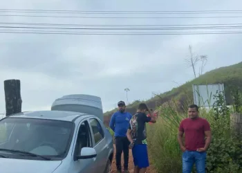 Welington teria parado o veículo na ladeira e descido para abrir a porteira que dá acesso à terra. (Divulgação)