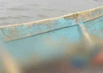 Corpos encontrados em decomposição no oceano (Reprodução/redes sociais)