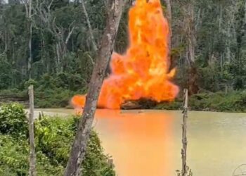 Helicóptero e acampamentos são destruídos em operação contra garimpo na terra Yanomami