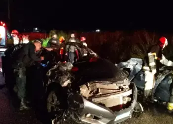 Jocival do Cordeiro de Souza e Nelson Moreira Soares morreram no local, presos nas ferragens dos automóveis que dirigiam. (Reprodução / Redes sociais)