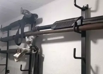 A princípio, a polícia não encontrou sinais de arrombamento na empresa. O caso foi registrado na Seccional da Marambaia. (Reprodução / Redes sociais)