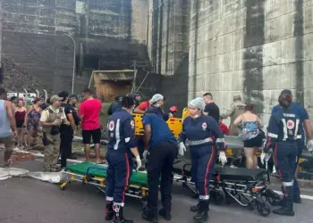 Ao menos 17 pessoas continuam internadas após o acidente com o ônibus do Instituto Federal do Pará (IFPA) de Vigia e Castanhal, na cidade de Tucuruí. Na manhã desta segunda-feira (27/05) o Corpo de Bombeiros Militar (CBM) informou ao O Liberal que das vítimas que ainda estão sob cuidados médicos, quatro estão em estado grave no Hospital Regional de Tucuruí.