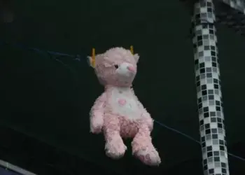 Em Marabá, mulher é presa por jogar o próprio filho pela janela