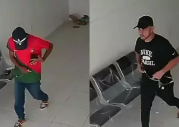 Imagem mostra os dois suspeitos que entraram na lavanderia e assaltaram o policial militar. Ambos estão sendo procurados pela polícia. (Foto: Reprodução | Redes sociais)