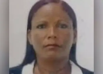 A imagem mostra Vaudineia da Silva Pantoja, de 42 anos, a vítima do homicídio. (Foto: Reprodução | Correio de Carajás)