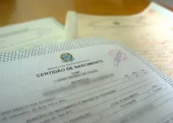Certidão de nascimento, nome do pai, nome da mãe, registro civil, cartórios, reconhecimento paternidade — Foto: Divulgação/Anoreg-PR
