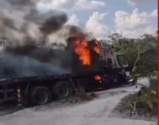 Motorista morre após caminhão pegar fogo em Cametá, no Pará