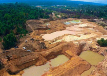 Garimpo no distrito de Castelo de Sonhos. Foto: Semas