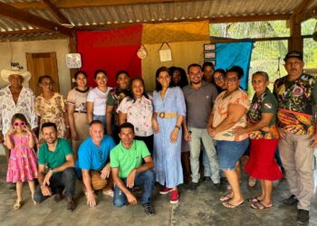 Promotora Alexssandra Mardegan conseguiu a fábrica de chocolate e agora acompanha sua implementação