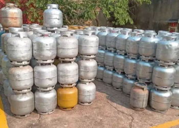 Botijões apreendidos pela PC em Marabá. (Foto: Agêncis Pará)