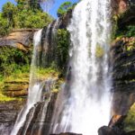 Cachoeira do Curuá encanta visitantes com beleza exuberante às margens da BR-163, em Altamira (PA)