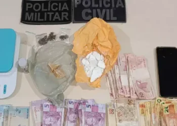 Itens apreendidos durante a ação. (Foto: Polícia Civil)