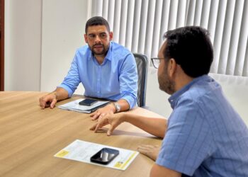 Márcio Viana assume presidência da ACBM e fortalece parcerias para o desenvolvimento regional