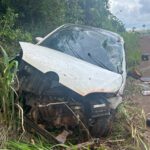 Brasil Novo: Carro de passeio fica destruído após acidente na Transamazônica