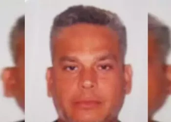 A imagem de destaque mostra o delegado Mikhail Rocha e Menezes, da Polícia Civil do Distrito Federal, preso nesta quinta-feira (16/1)