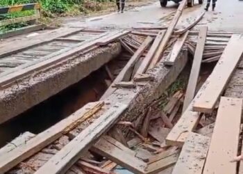 Ponte de madeira quebra e restringe acesso a comunidades rurais de Altamira