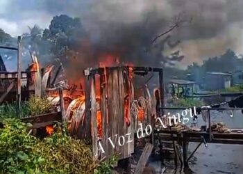 Incêndio destrói casa em Senador José Porfírio, no PA