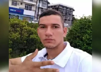 A imagem em destaque mostra o suspeito que morreu na ação policial. (Foto: Reprodução | O Impacto)