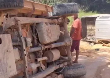 Imagens do local onde ocorreu o acidente envolvendo as duas caminhonetes. (Foto: Reprodução/ O Giro)