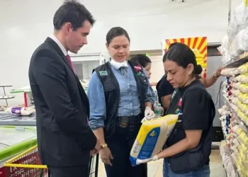 Segundo os órgãos envolvidos, os proprietários se comprometerem a regularizar as falhas (Foto: Reprodução das Redes Sociais)