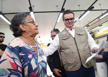 Aposentados do INSS têm até novembro para aderir ao acordo de ressarcimento nas agências dos Correios