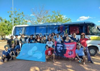 Estudantes da UFPA que sofreram acidente posaram junto em foto antes da viagem do PA para GO — Foto: Redes sociais/Reprodução