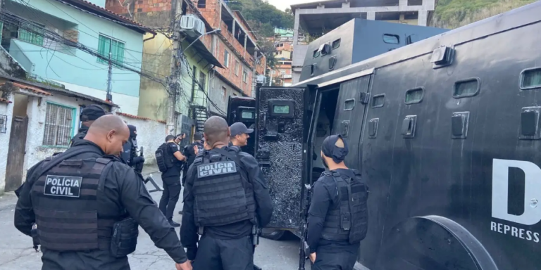 Suspeita de envolvimento em ‘golpe do falso parente’, que enganou idosos no Pará, é presa no Rio de Janeiro. (Foto: Polícia Civil)
