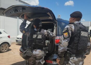 Policiais são presos acusados de envolvimento em chacina na Amazônia — Foto: Rafael Aleixo/g1
