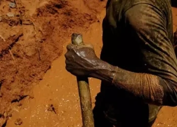 Deslizamento de terra mata garimpeiro soterrado no garimpo Mamoal, em Itaituba