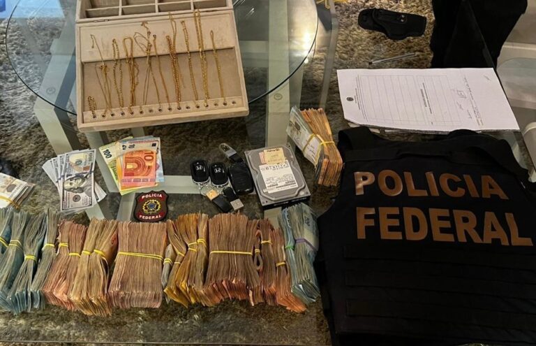 Dinheiro e joias estão entre itens apreendidos em operação da PF e CGU no Pará — Foto: PF/Divulgação