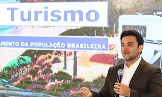 Celso Sabino, ministro do Turismo, entrega carta de demissão a Lula