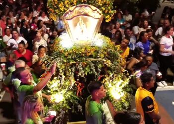 Círio de Altamira reúne centenas de fiéis em procissão marcada por fé e emoção