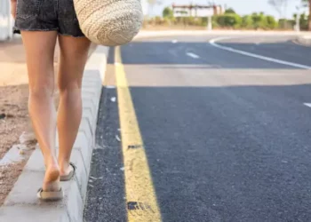 Adolescente é resgatada após sair a pé do Paraná para encontrar homem em Belém do Pará