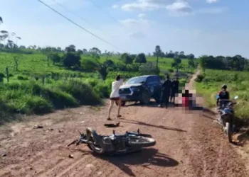 Adolescente morre em colisão entre carro e moto na zona rural de Marabá.