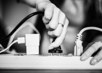 Cuidados com a instalação elétrica garantem mais segurança dentro de casa