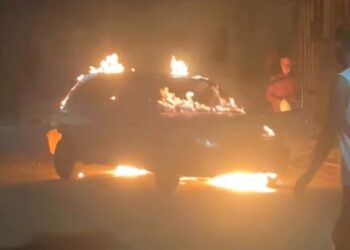 Motorista embriagado incendeia o próprio carro após bater em muro em Altamira (PA)
