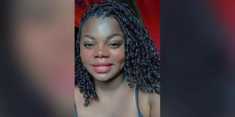 A imagem em destaque mostra a mulher que morreu na colisão entre as duas motocicletas. (Foto: Reprodução)