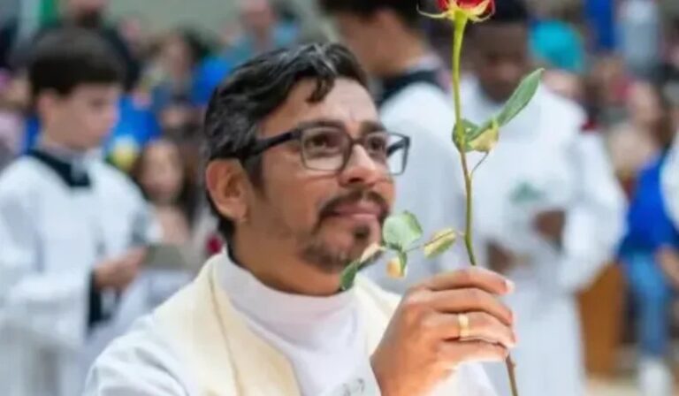 Alexsandro da Silva Lima, pároco da Paróquia Nossa Senhora Aparecida de Douradina, no Mato Grosso do Sul. Crédito: Reprodução/Redes Sociais