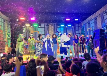 Carreta do Papai Noel chega a Uruará carregada de presentes