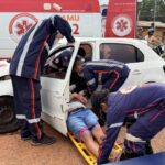 Simulação de sinistro chama atenção de moradores e reforça alerta sobre imprudência no trânsito em Altamira