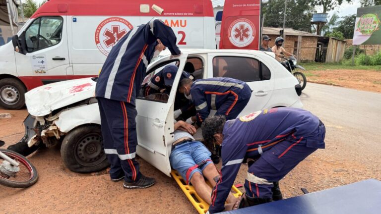 Bombeiros e socorristas treinaram isolamento da área, primeiros socorros e remoção segura. Foto: Ascom/PMA - Divulgação