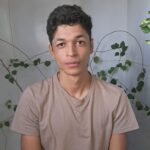 Entre a música e a sobrevivência: conheça Ciano Whake, artista que transforma saúde mental em som